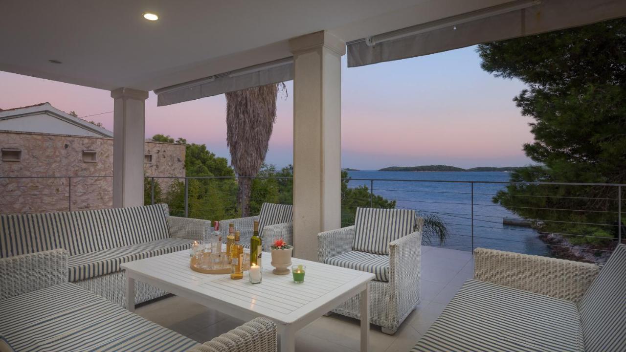 Villa Oceanus Hvar Town Exteriör bild